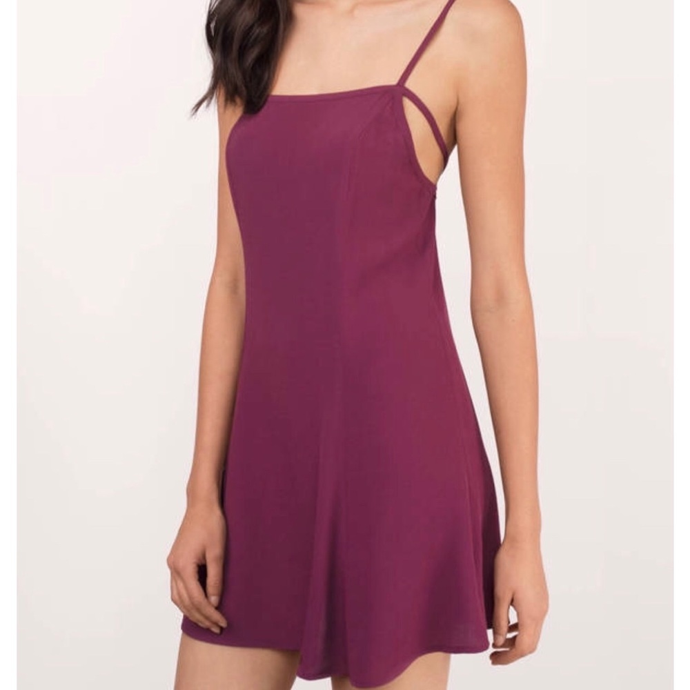 TOBI ORIANA WINE SHIFT DRESS